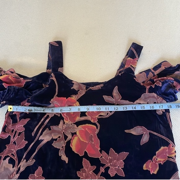 New Lucky Brand Floral Velvet Blue & Pink Burnout Off-Shoulder Top Size Small - Picture 4 of 8